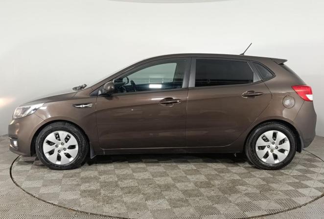 Kia Rio III Рестайлинг с пробегом 2016 года, цена 1 240 000 рублей, 106865 км, хэтчбек, Автокод Объявления