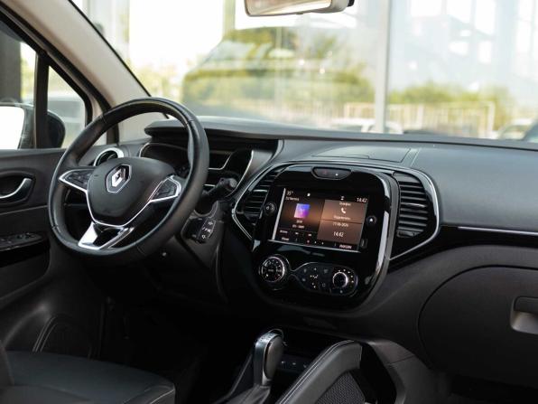 Renault Kaptur I Рестайлинг с пробегом 2021 года, цена 1 705 000 рублей, 73361 км, внедорожник, Автокод Объявления