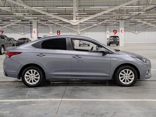 Hyundai Solaris II с пробегом 2017 года, цена 1 100 000 рублей, 165764 км, седан, Автокод Объявления