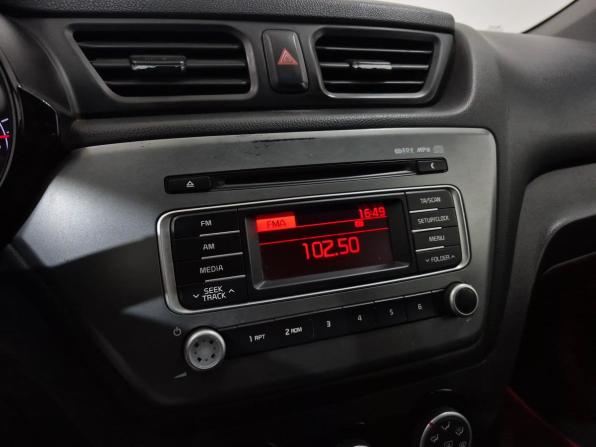 Kia Rio III Рестайлинг с пробегом 2016 года, цена 695 000 рублей, 277699 км, седан, Автокод Объявления