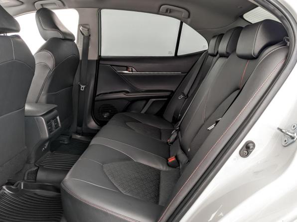 Toyota Camry VIII (XV70) Рестайлинг с пробегом 2021 года, цена 3 500 000 рублей, 99478 км, седан, Автокод Объявления