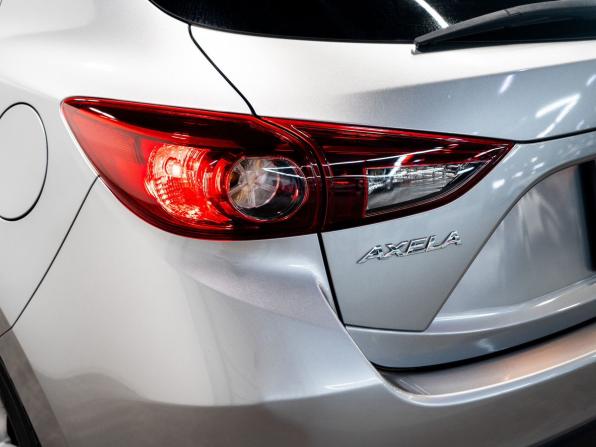 Mazda Axela III с пробегом 2015 года, цена 1 360 000 рублей, 81200 км, хэтчбек, Автокод Объявления