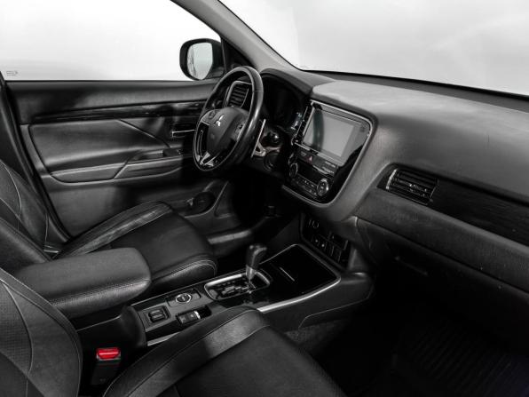 Mitsubishi Outlander III Рестайлинг 2 с пробегом 2017 года, цена 1 515 000 рублей, 237000 км, внедорожник, Автокод Объявления