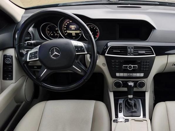 Mercedes-Benz C-Класс III (W204) Рестайлинг с пробегом 2013 года, цена 1 345 000 рублей, 185389 км, седан, Автокод Объявления