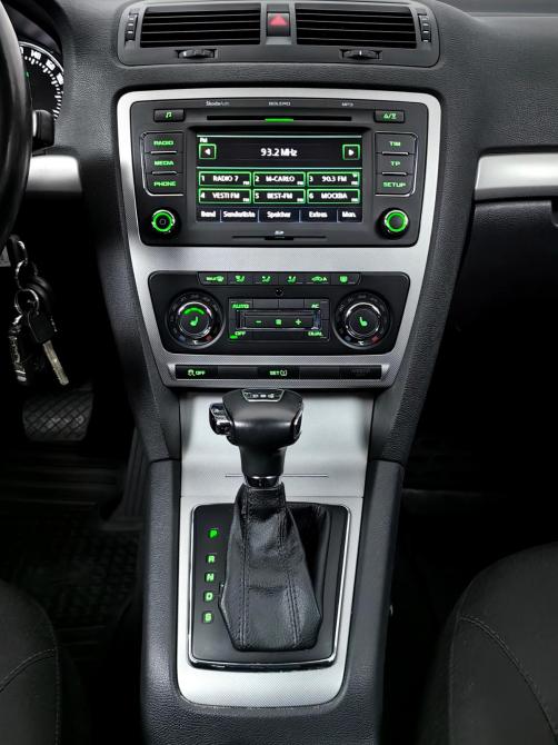 Skoda Octavia II (A5) Рестайлинг Москва  - изображение 12
