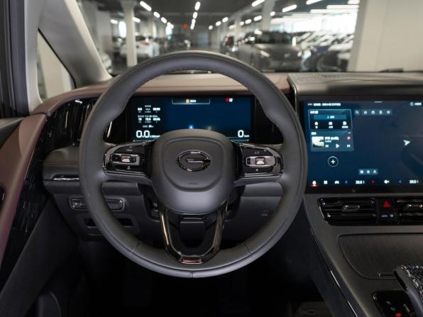 GAC Trumpchi M8 II с пробегом 2026 года, цена 4 850 000 рублей, 20 км, минивэн, Автокод Объявления