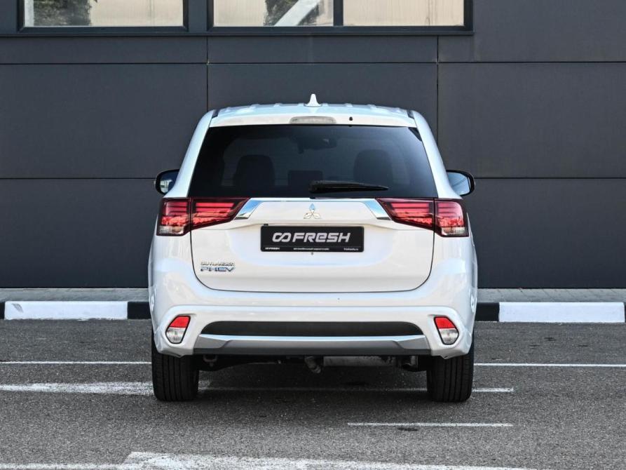 Mitsubishi Outlander III Рестайлинг 2 Новороссийск  - изображение 4