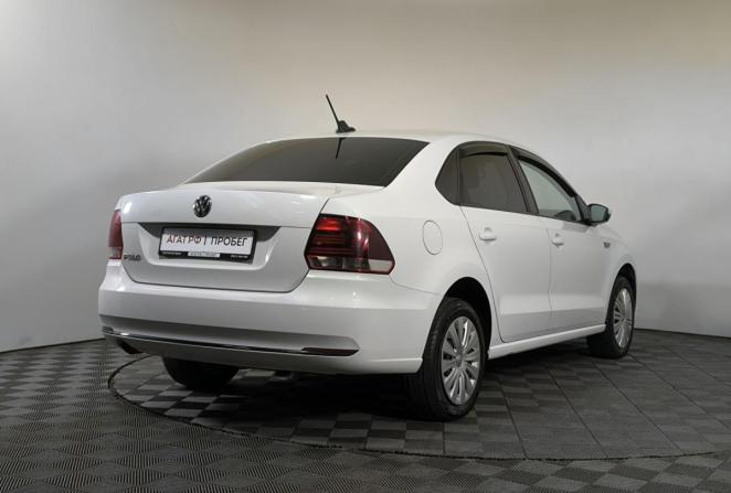 Volkswagen Polo V Рестайлинг с пробегом 2018 года, цена 1 215 000 рублей, 94538 км, седан, Автокод Объявления