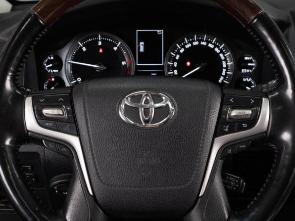 Toyota Land Cruiser 200 Series Рестайлинг 2 с пробегом 2018 года, цена 6 839 000 рублей, 176053 км, внедорожник, Автокод Объявления