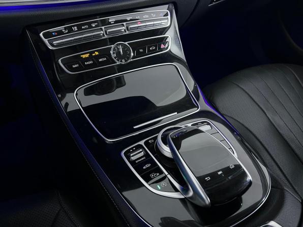 Mercedes-Benz CLS III (C257) с пробегом 2018 года, цена 3 899 000 рублей, 74243 км, седан, Автокод Объявления