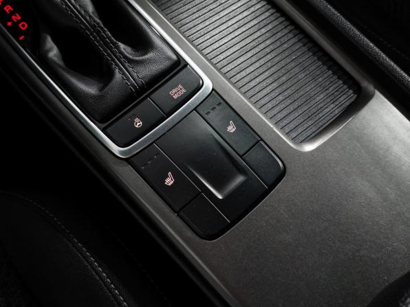 Kia Optima IV Рестайлинг с пробегом 2019 года, цена 1 450 000 рублей, 170000 км, седан, Автокод Объявления