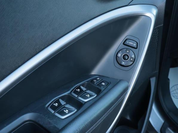 Hyundai Santa Fe III с пробегом 2012 года, цена 1 655 000 рублей, 140089 км, внедорожник, Автокод Объявления