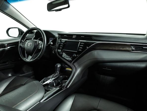 Toyota Camry VIII (XV70) с пробегом 2018 года, цена 2 549 585 рублей, 143588 км, седан, Автокод Объявления