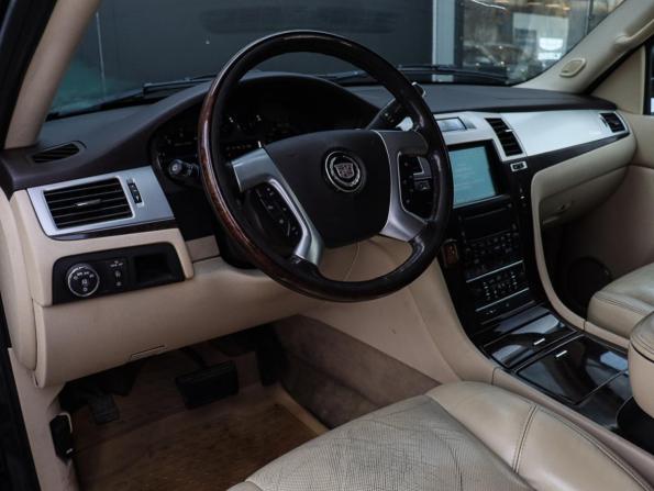 Cadillac Escalade III с пробегом 2007 года, цена 1 250 000 рублей, 369612 км, внедорожник, Автокод Объявления