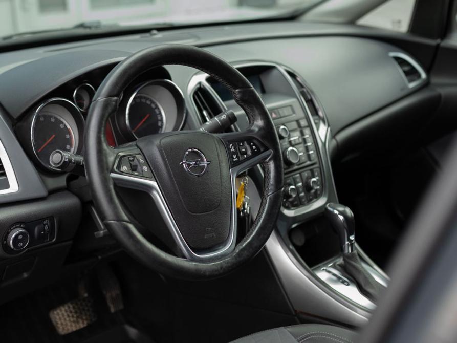 Opel Astra J Рестайлинг Новосибирск  - изображение 11