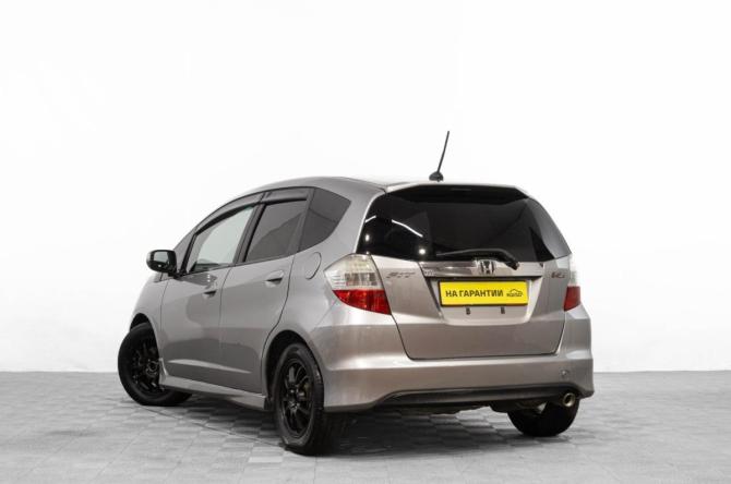 Honda Fit II с пробегом 2008 года, цена 699 000 рублей, 286000 км, хэтчбек, Автокод Объявления