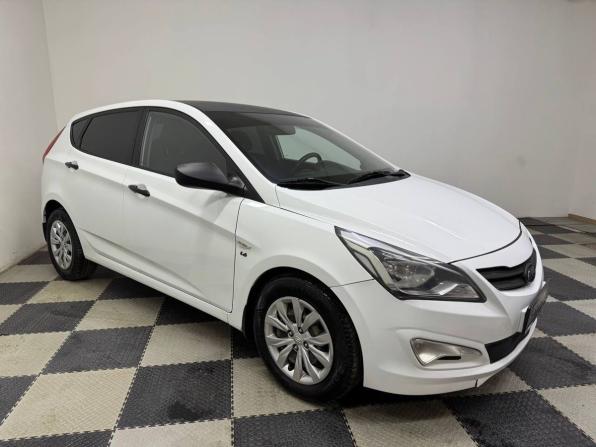 Hyundai Solaris I Рестайлинг с пробегом 2015 года, цена 800 000 рублей, 194000 км, хэтчбек, Автокод Объявления