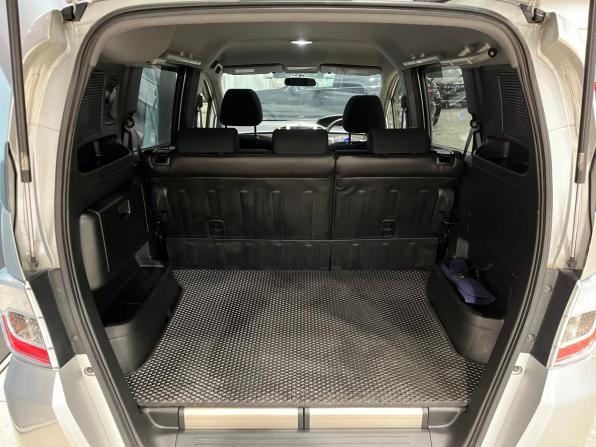 Honda Freed I Рестайлинг с пробегом 2012 года, цена 1 139 000 рублей, 92434 км, компактвэн, Автокод Объявления