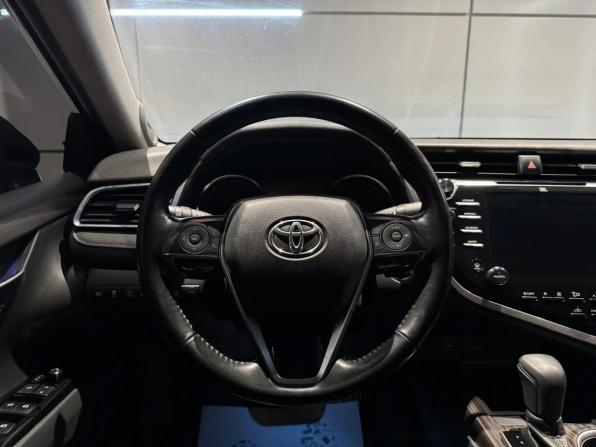 Toyota Camry VIII (XV70) с пробегом 2018 года, цена 2 890 000 рублей, 122000 км, седан, Автокод Объявления