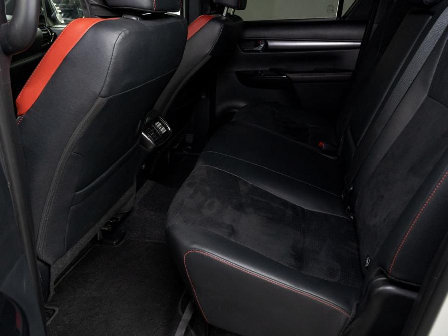 Toyota Hilux VIII Рестайлинг 2 Тюмень  - изображение 17