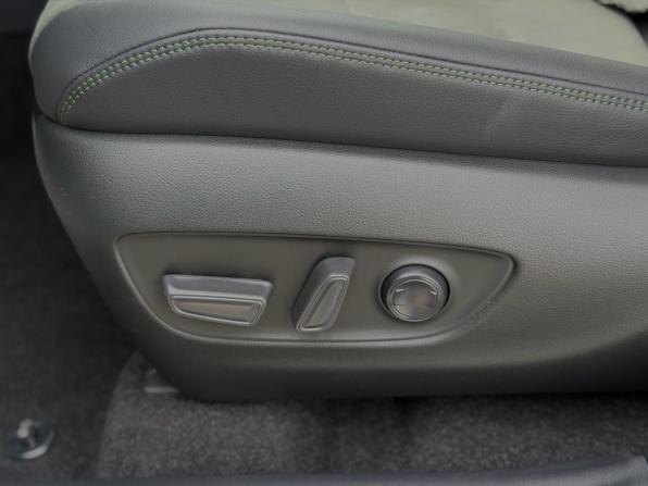 Toyota RAV4 V (XA50) с пробегом 2025 года, цена 4 250 000 рублей, 50 км, внедорожник, Автокод Объявления