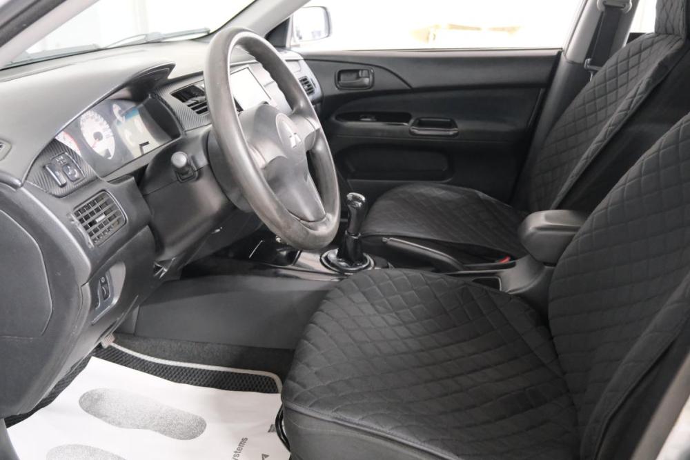 Mitsubishi Lancer IX Рестайлинг Омск  - изображение 8