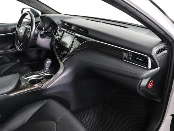 Toyota Camry VIII (XV70) с пробегом 2018 года, цена 2 597 000 рублей, 139411 км, седан, Автокод Объявления