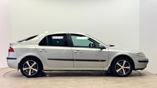Renault Laguna II с пробегом 2002 года, цена 205 000 рублей, 318498 км, лифтбек, Автокод Объявления