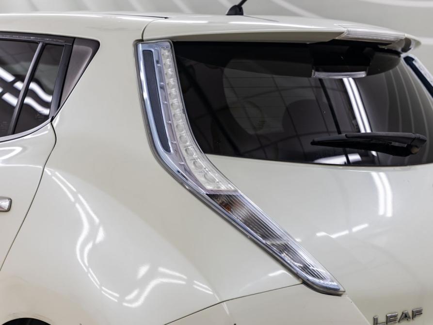 Nissan Leaf I (ZE0/AZE0) Волгоград  - изображение 12