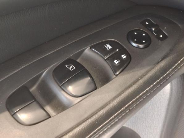 Nissan Pathfinder IV с пробегом 2015 года, цена 1 720 000 рублей, 152333 км, внедорожник, Автокод Объявления