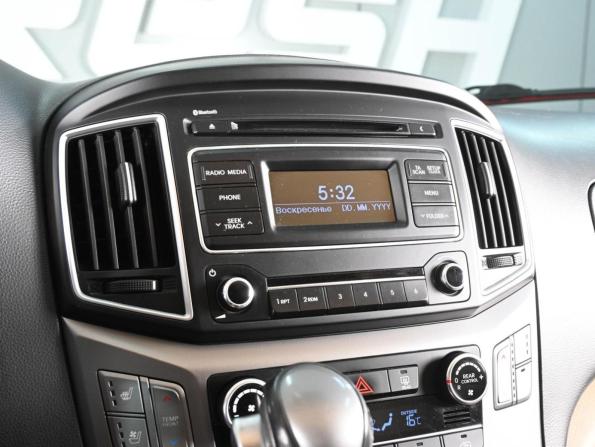 Hyundai H-1 II Рестайлинг 2 с пробегом 2020 года, цена 3 499 000 рублей, 87162 км, минивэн, Автокод Объявления