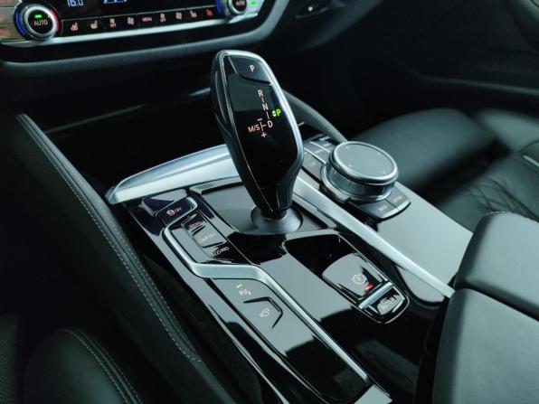 BMW 5 серии VII (G30/G31/G38) Рестайлинг с пробегом 2021 года, цена 4 999 000 рублей, 69090 км, седан, Автокод Объявления