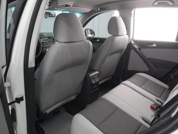 Volkswagen Tiguan I с пробегом 2010 года, цена 869 000 рублей, 206253 км, внедорожник, Автокод Объявления