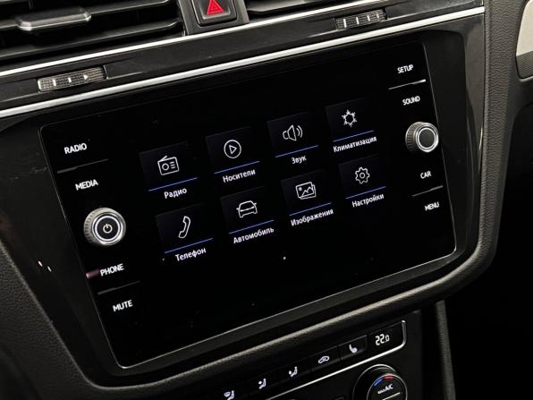 Volkswagen Tiguan II с пробегом 2020 года, цена 1 699 000 рублей, 235044 км, внедорожник, Автокод Объявления