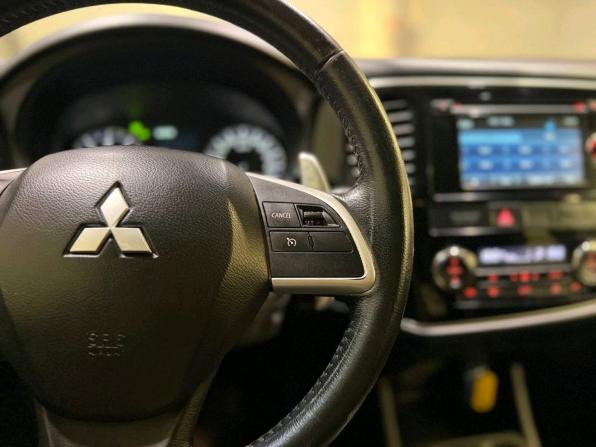 Mitsubishi Outlander III с пробегом 2014 года, цена 1 319 000 рублей, 120642 км, внедорожник, Автокод Объявления