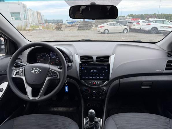 Hyundai Solaris I Рестайлинг с пробегом 2016 года, цена 825 000 рублей, 190800 км, седан, Автокод Объявления