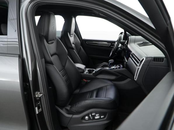 Porsche Cayenne III с пробегом 2019 года, цена 8 556 900 рублей, 74565 км, внедорожник, Автокод Объявления