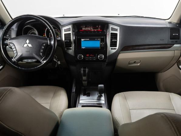 Mitsubishi Pajero IV Рестайлинг 2 с пробегом 2017 года, цена 3 399 000 рублей, 100581 км, внедорожник, Автокод Объявления