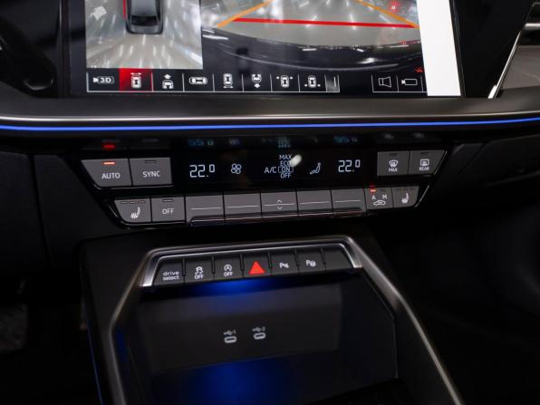 Audi A3 IV (8Y) Рестайлинг с пробегом 2025 года, цена 3 900 000 рублей, 10 км, хэтчбек, Автокод Объявления