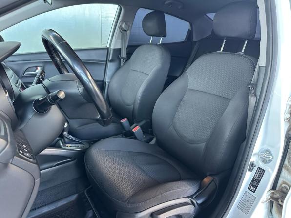 Kia Rio III Рестайлинг с пробегом 2017 года, цена 1 355 000 рублей, 130750 км, седан, Автокод Объявления