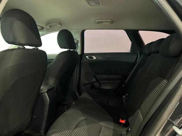 Kia Ceed III с пробегом 2019 года, цена 1 499 000 рублей, 95012 км, универсал, Автокод Объявления