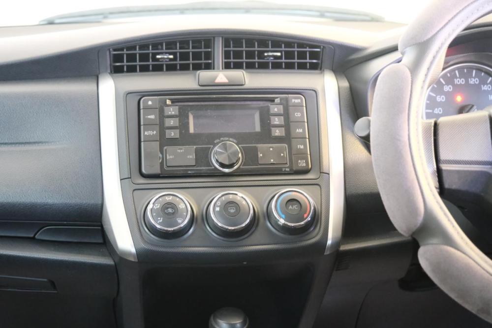 Toyota Corolla XI (E160 E170) Рестайлинг 2 Омск  - изображение 13
