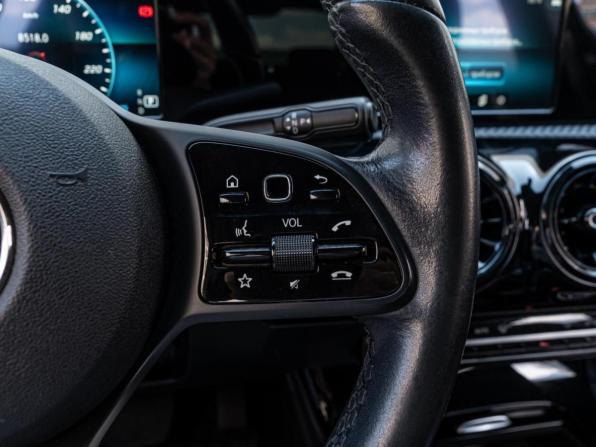 Mercedes-Benz A-Класс IV (W177) с пробегом 2019 года, цена 2 125 000 рублей, 98464 км, седан, Автокод Объявления