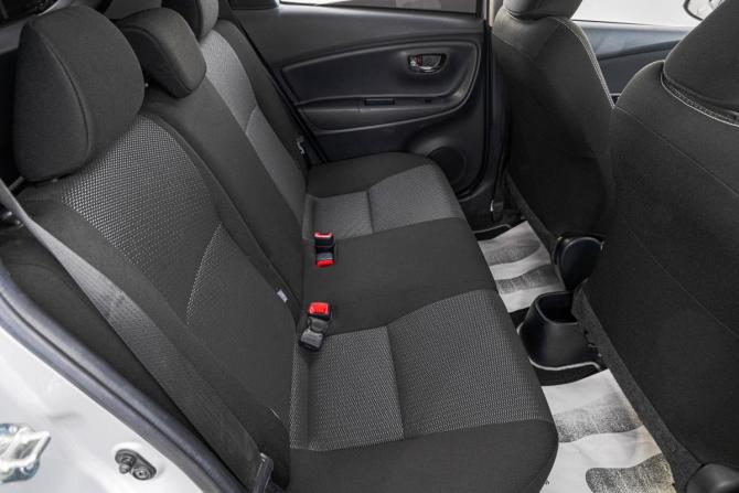 Toyota Vitz III (XP130) Рестайлинг 2 с пробегом 2019 года, цена 1 499 000 рублей, 28400 км, хэтчбек, Автокод Объявления