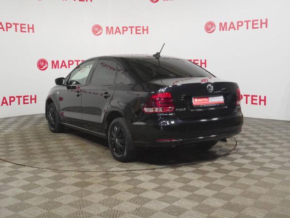 Volkswagen Polo V Рестайлинг с пробегом 2018 года, цена 1 047 000 рублей, 68427 км, седан, Автокод Объявления