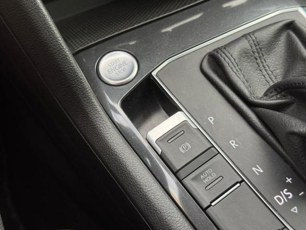 Volkswagen Tiguan II с пробегом 2018 года, цена 2 250 000 рублей, 167462 км, внедорожник, Автокод Объявления
