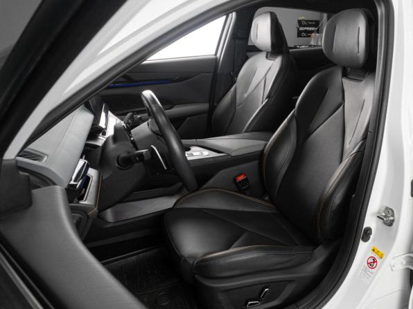 Changan UNI-V I с пробегом 2023 года, цена 2 099 000 рублей, 82914 км, лифтбек, Автокод Объявления