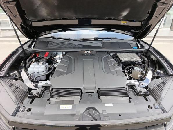 Volkswagen Touareg III с пробегом 2020 года, цена 7 090 000 рублей, 65145 км, внедорожник, Автокод Объявления