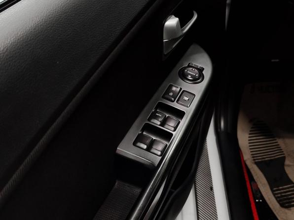 Kia Rio III с пробегом 2012 года, цена 717 000 рублей, 176461 км, седан, Автокод Объявления