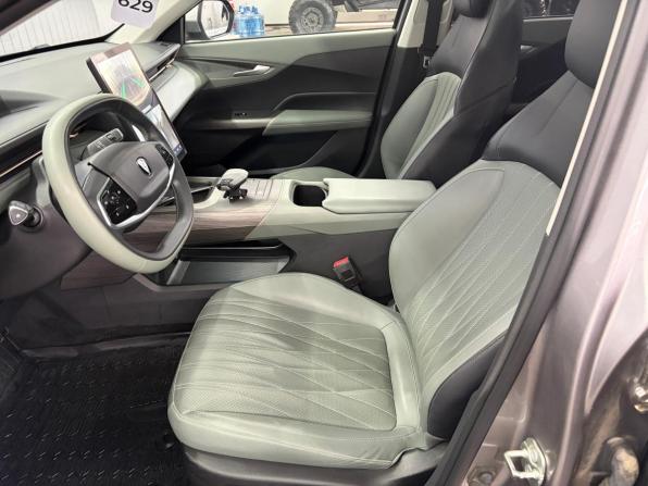 Changan Lamore с пробегом 2023 года, цена 2 147 000 рублей, 20827 км, седан, Автокод Объявления